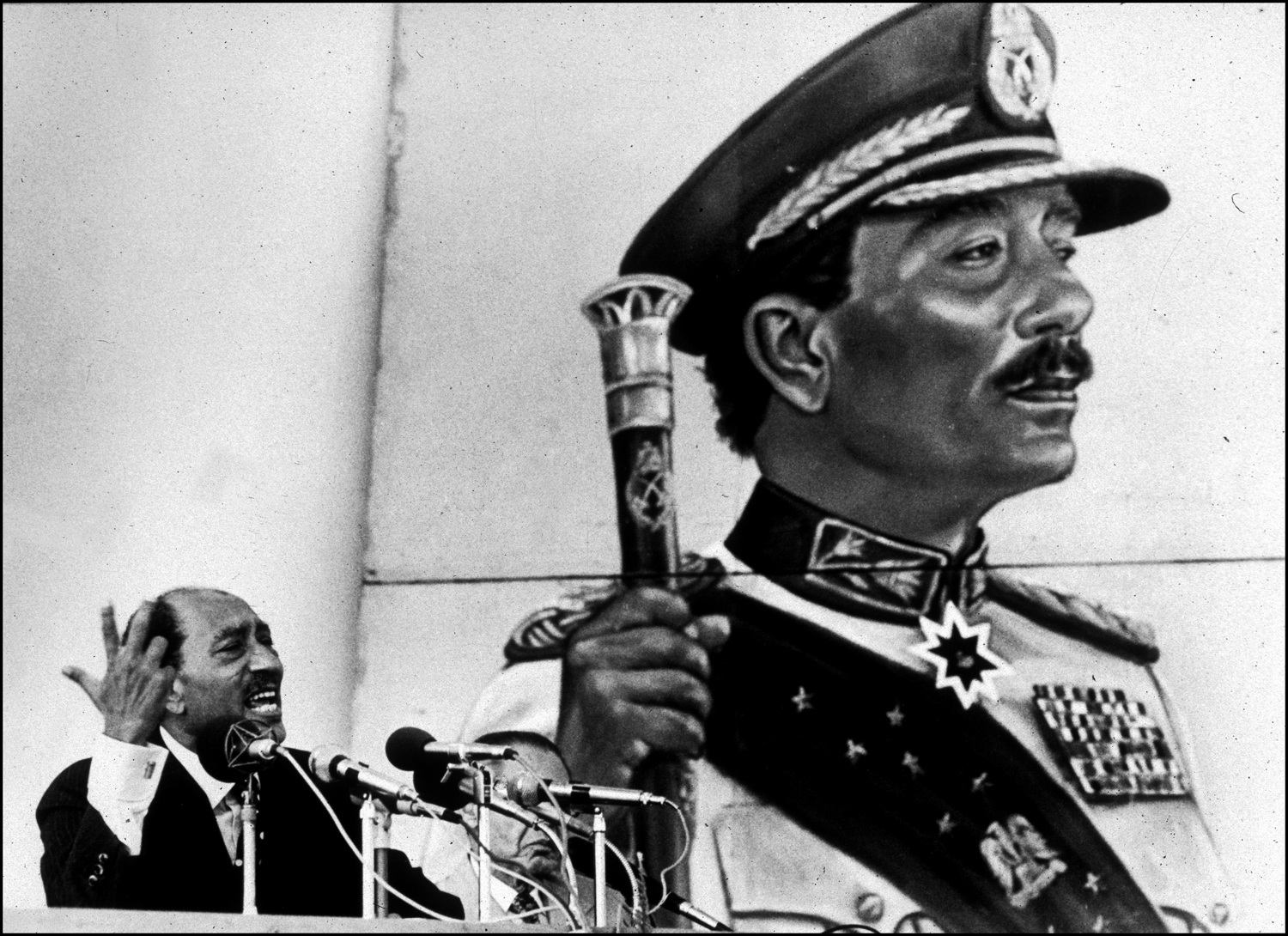 Egyptian President Anwar Sadat speaks to audience in Port Said, Egypt, 1979. : Sadat-Mubarak 1978-1981 : BILL FOLEY 