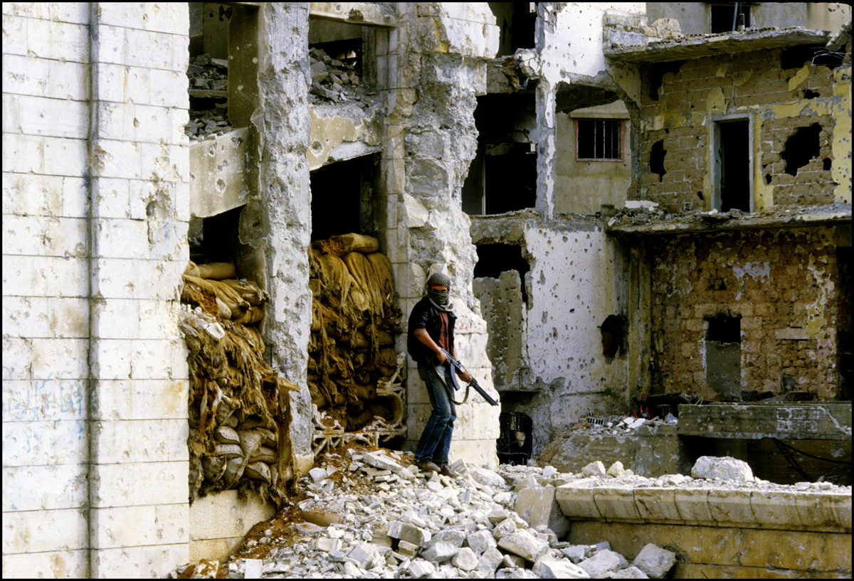 Green Line, Beirut. Shiite militiaman seen at the church, West side of line that divided Beirut. : Lebanon 1981-2008 : BILL FOLEY 