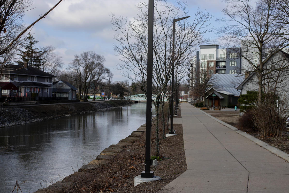 Deserted canal path. : Observations in a Pandemic 2020-2021 : BILL FOLEY 