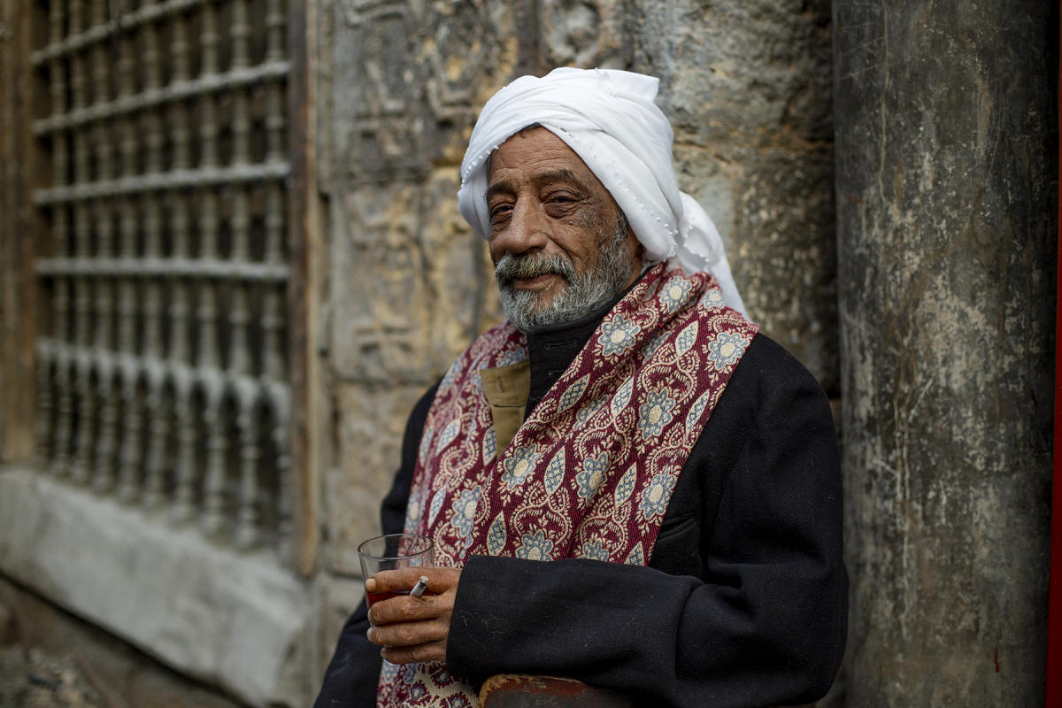 Mohammed sits with a glass of tea, Cairo December 2018 : Egypt 1978-2018 : BILL FOLEY 