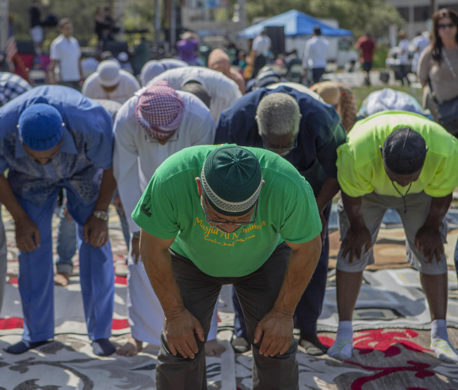 Ismail Abdul Hakim leads afternoon prayers. : Festival of Faith, Back in Person! 2022. Military Park Downtown, Indianapolis, September 18, 2022! And Festival of Faith Pre-Pandemic 2019! : BILL FOLEY 