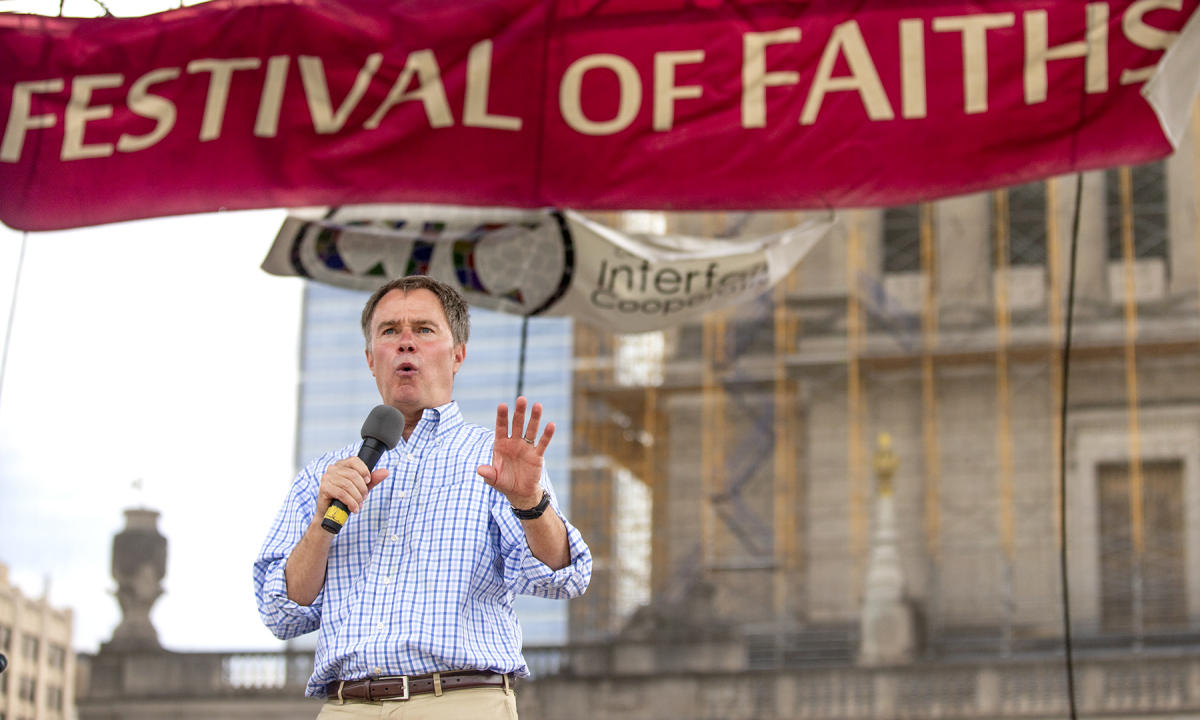Mayor Joe Hogsett speaks to those attending the 2019 Festival of faith. : Festival of Faith, Back in Person! 2022. Military Park Downtown, Indianapolis, September 18, 2022! And Festival of Faith Pre-Pandemic 2019! : BILL FOLEY 