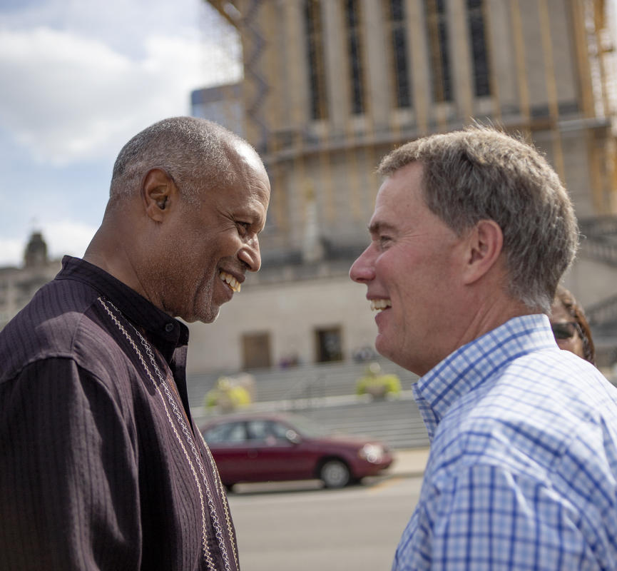 Center for Interfaith Cooperation Chair Judge David Shaheed speaks to Mayor Joe Hogsett : Festival of Faith, Back in Person! 2022. Military Park Downtown, Indianapolis, September 18, 2022! And Festival of Faith Pre-Pandemic 2019! : BILL FOLEY 