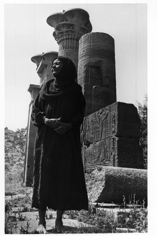 Aswan, Nubian woman 1981 : Postcards : BILL FOLEY 